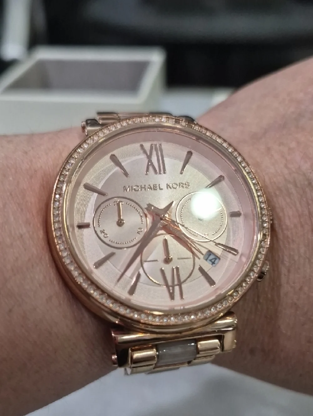 Michael Kors Rose Gold and Pink Dial Crystal-Accent Chronograph Watch - Picture 4 of 8